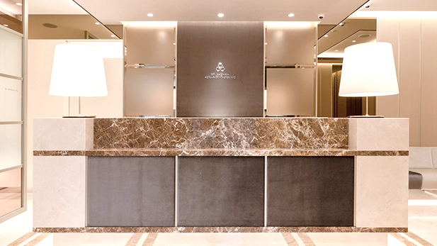 品川の矯正歯科で人気を集める清潔感のある明るい院内