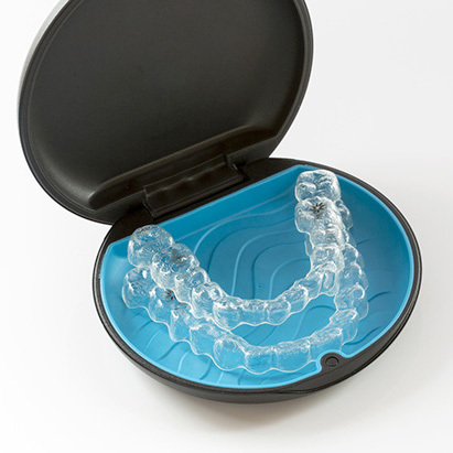 目立たないマウスピース矯正