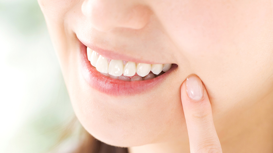 前歯の歯並びを整えるイメージ